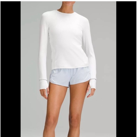 Lululemon Hotty Hot Low-Rise Lined Short 2.5 Blue Size 8 - Picture 2 of 12